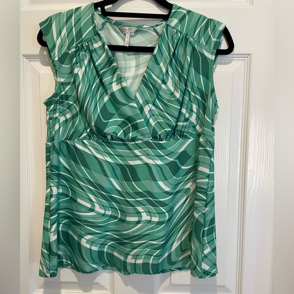 Metro 7 Green Ruched Sleeveless Blouse